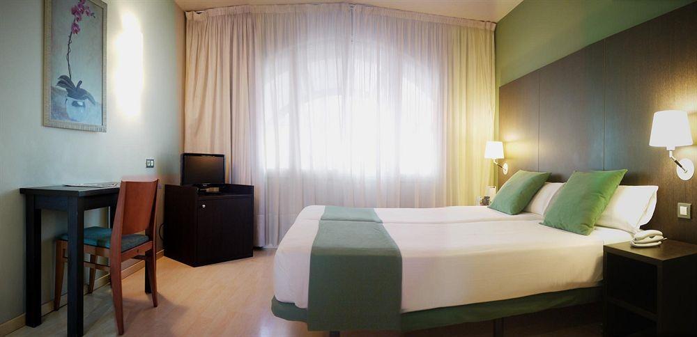 فندق برشلونةفي  أورينت أتيرام الغرفة الصورة